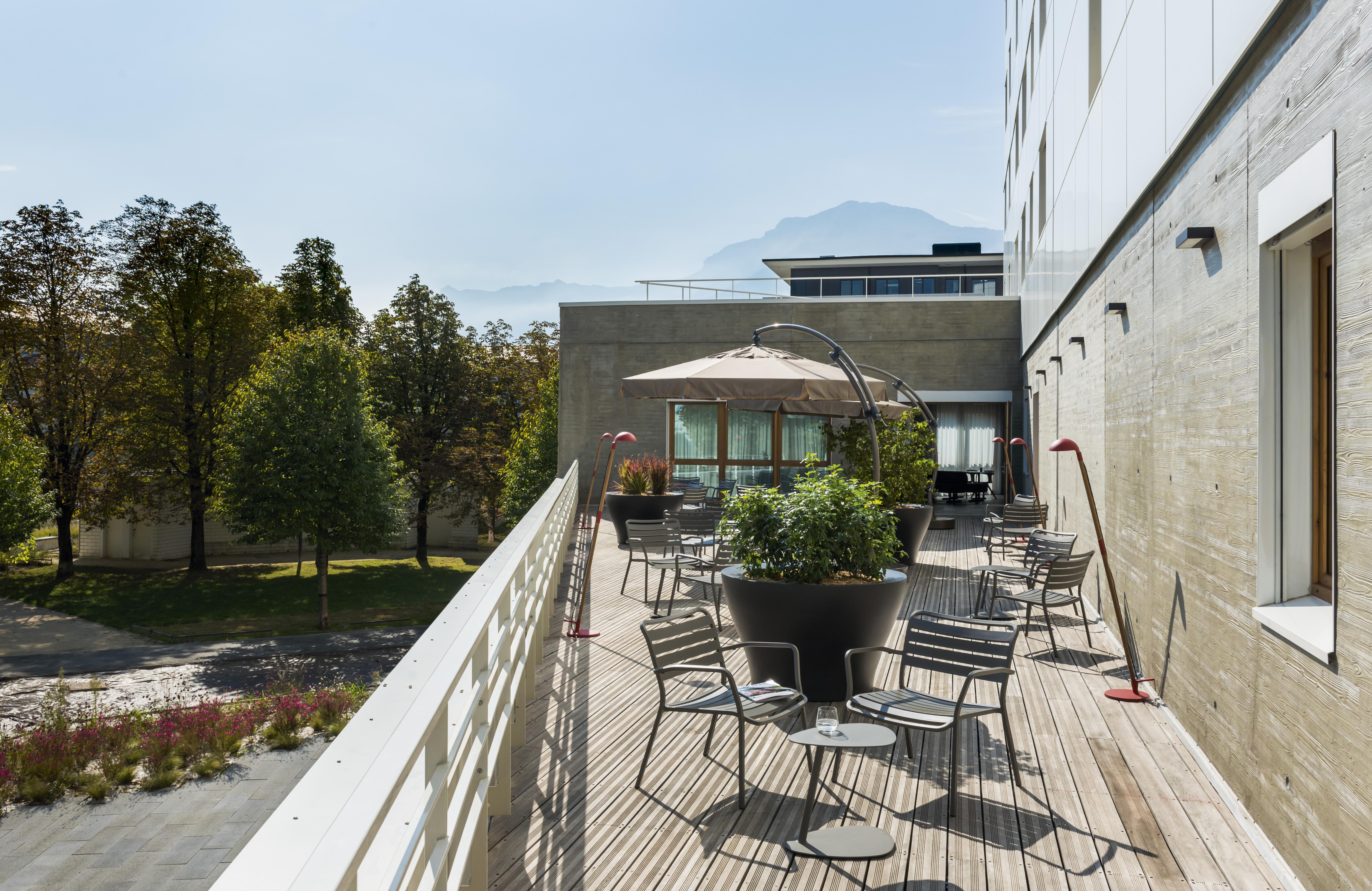 Okko Hotels Grenoble Jardin Hoche Zewnętrze zdjęcie
